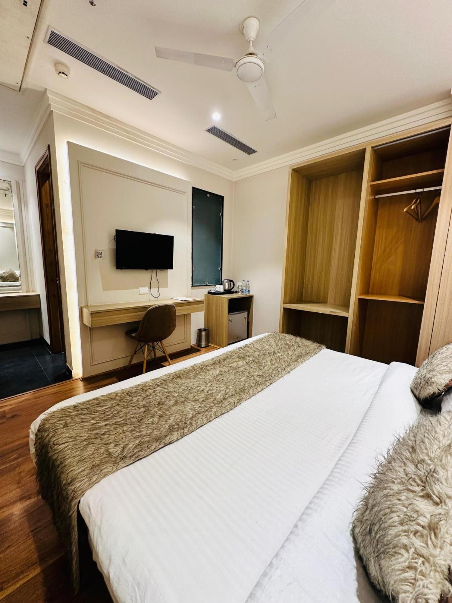 Hotel Euphoria Green Amritsar Buitenkant foto